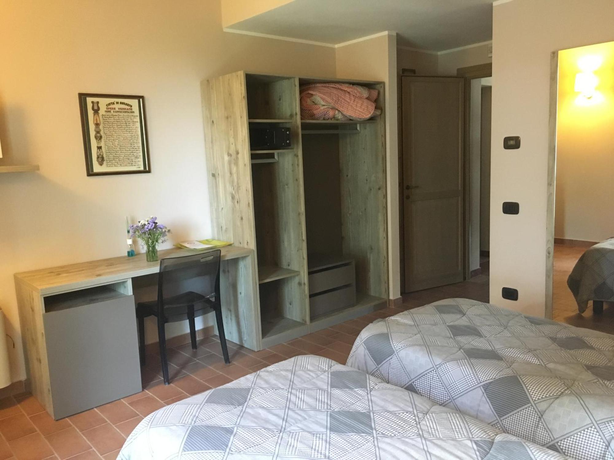 Agriturismo Bassanine Monticelli dʼOngina Habitación foto